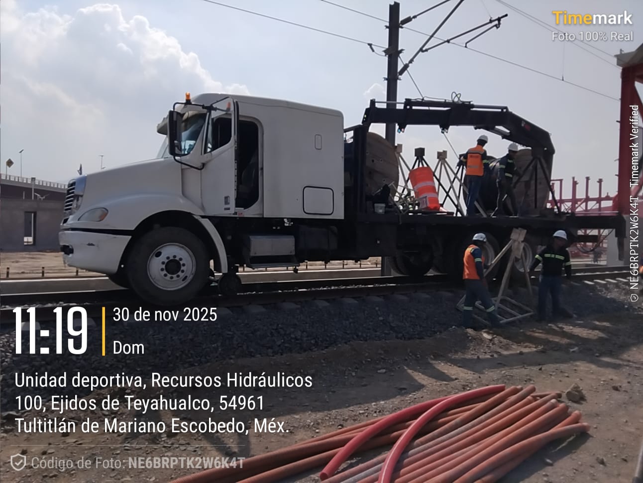 Equipo tecnico en operacion ferroviaria